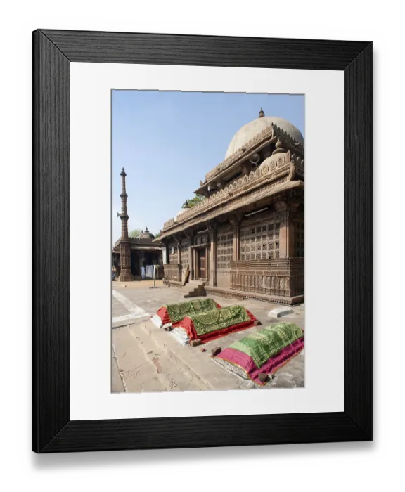 Framed Print : Tomb of rani sipri's mosque Framed Print : Tomb of rani sipri's mosque