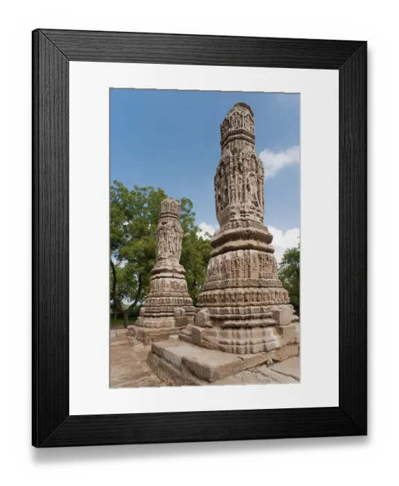 Framed Print : Torana gateway at sun temple in modhera