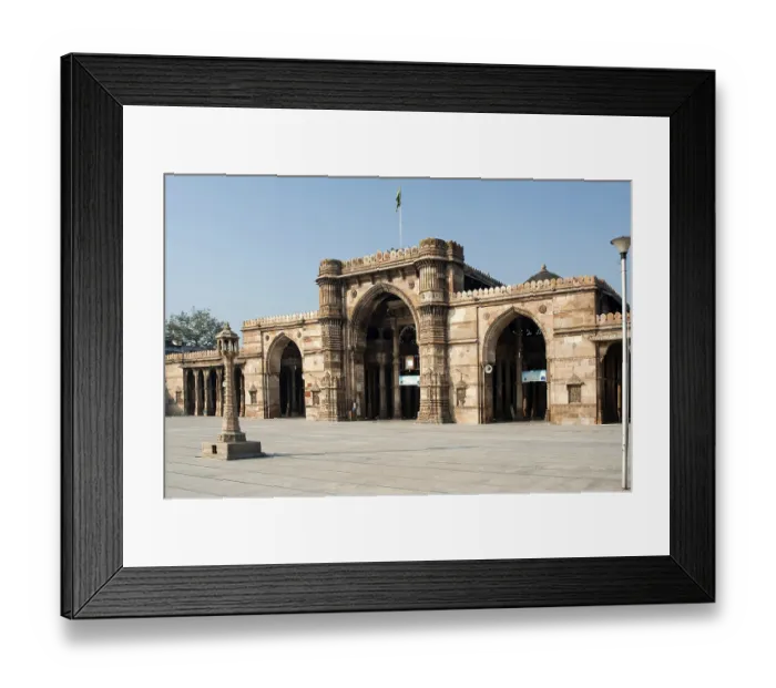 Framed Print : Prayer room facing the courtyard of jami masjid