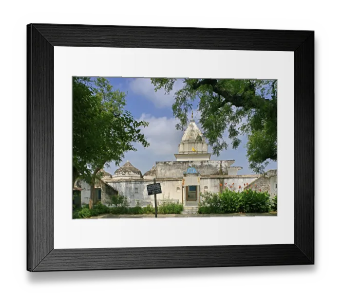 Framed Print : Bhagwan Padma Prabhu Geenendray Jain temple Framed Print : Bhagwan Padma Prabhu Geenendray Jain temple