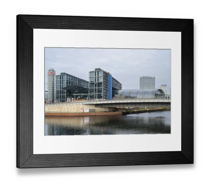 Framed Print : Central Station, Spree, Berlin, Germany
