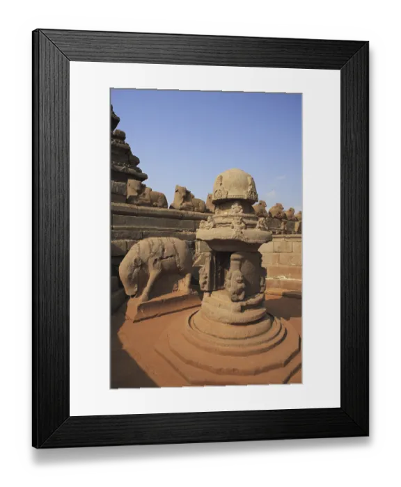 Framed Print : Shore temple dedicated to gods Vishnu and Shiva built c