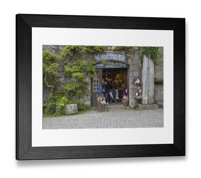 Framed Print : Art shop in Locronan village Framed Print : Art shop in Locronan village
