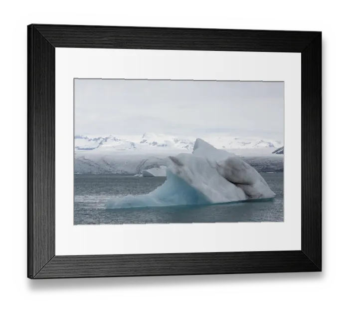 Framed Print : Icebergs on the Joekulsarlon glacial lake or lagoon Framed Print : Icebergs on the Joekulsarlon glacial lake or lagoon