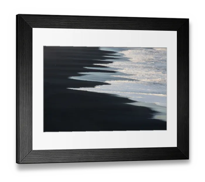 Framed Print : Waves on the black beach. Coast at Dyrholaey