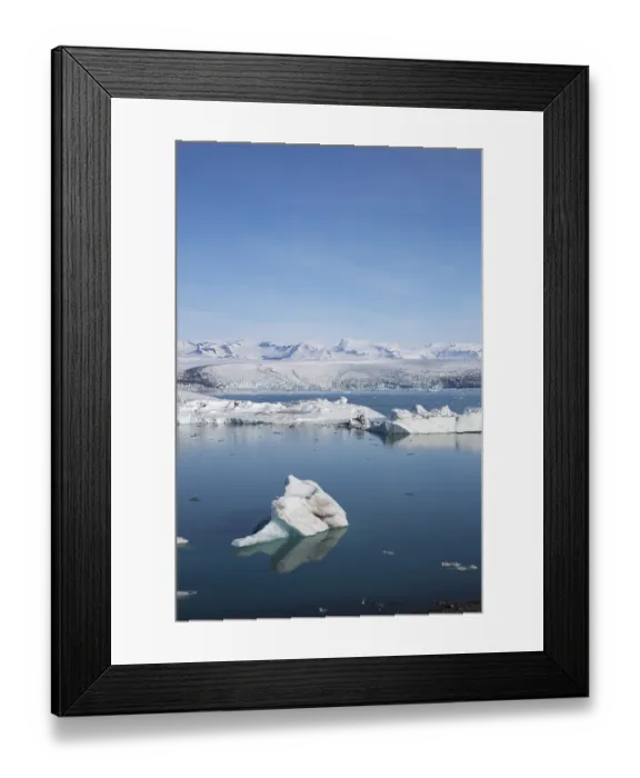 Framed Print : Icebergs on the Joekulsarlon glacial lake or lagoon