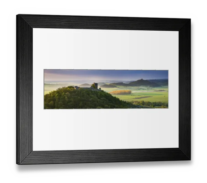 Framed Print : View of the ruins of Gleichen Castle and Wachsenburg Fortress