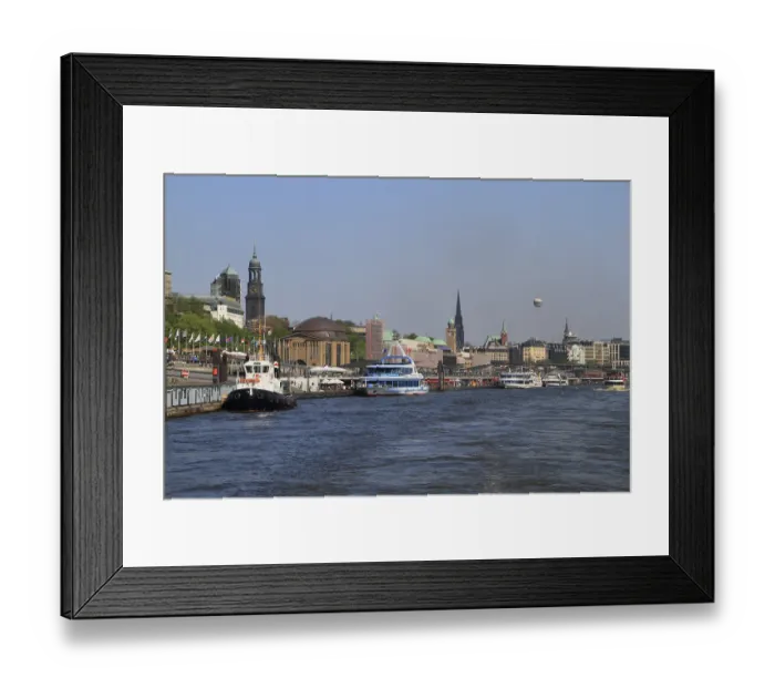 Framed Print : St. Pauli Landungsbrucken Framed Print : St. Pauli Landungsbrucken
