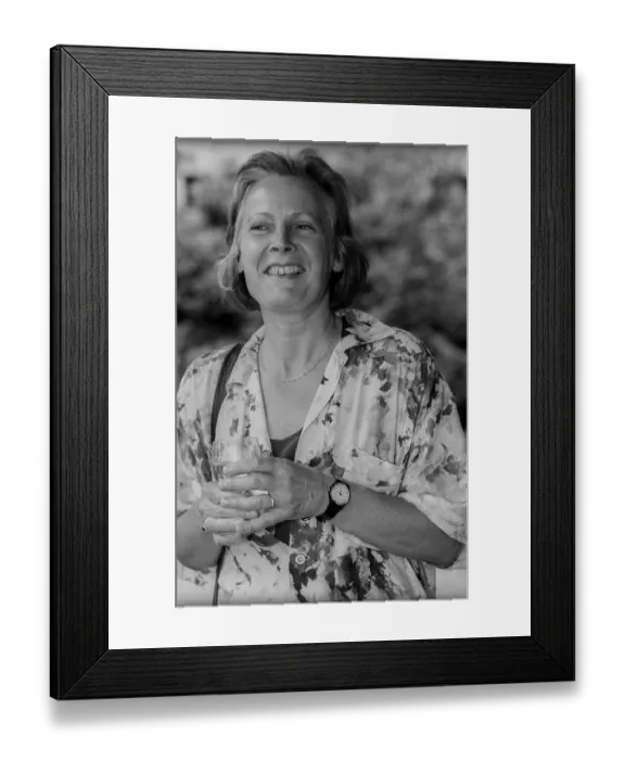 Framed Print : Germany, Berlin, 9 July 1992, Marlis Durkopp