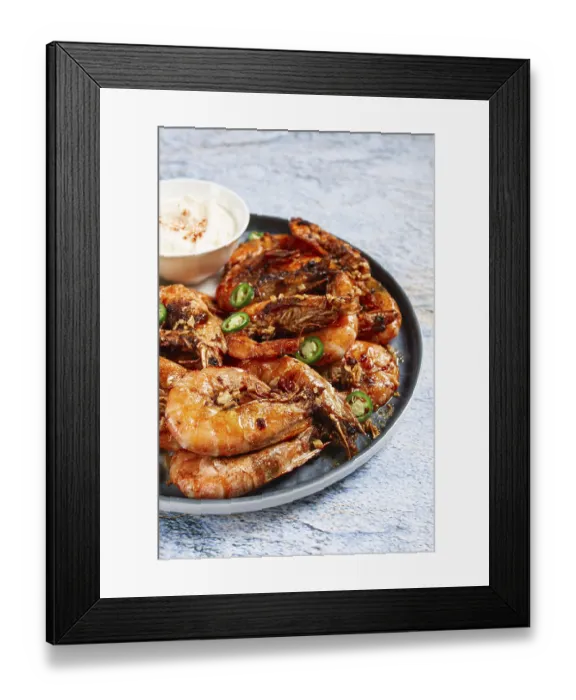 Framed Print : Grilled shrimps served with hot sauce and slices of fresh lemon