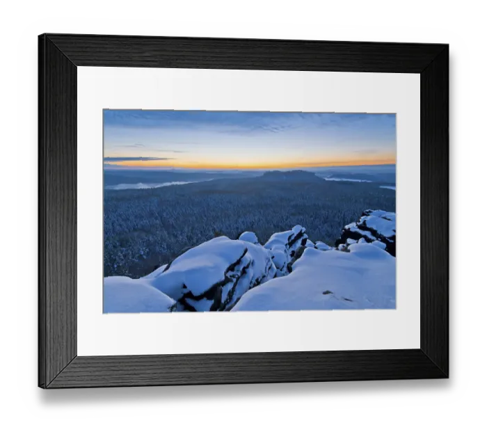 Framed Print : Blue hour after sunset on the Gohrisch table mountain with a view of the Pfaffenstein