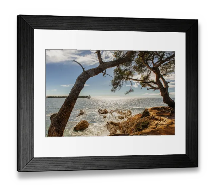 Framed Print : Mediterranean shores of the Ile Sainte Marguerite
