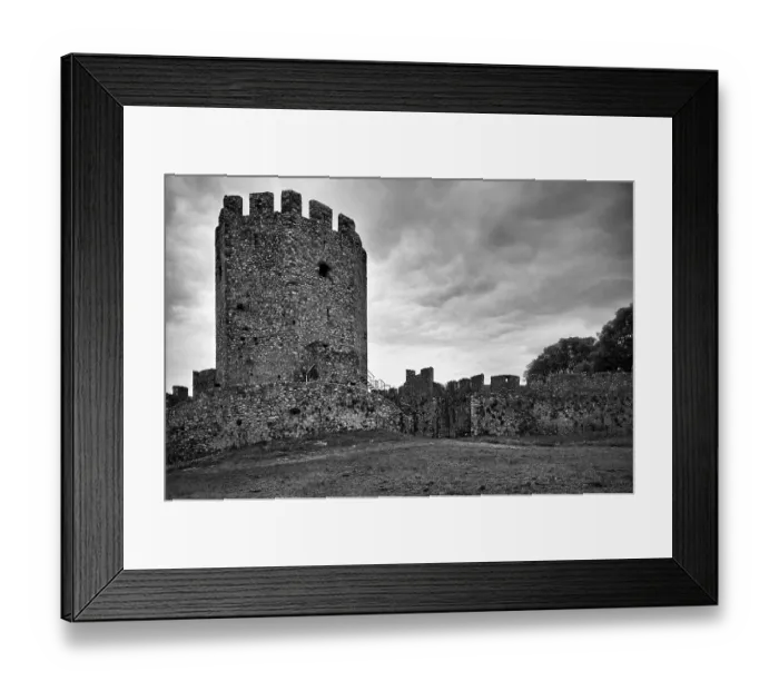 Framed Print : Main tower with defence walls, Castle of Platamonas