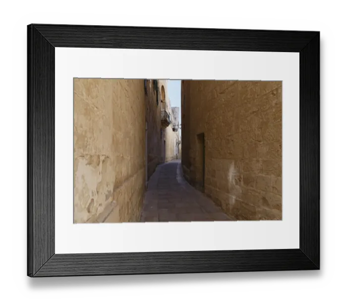 Framed Print : Impressions of the narrow medieval streets of Mdina