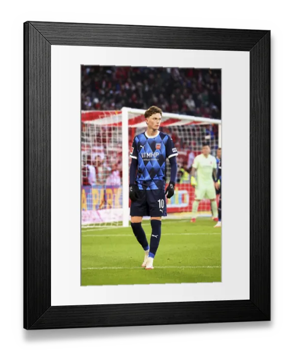 Framed Print : Paul Wanner (FC Heidenheim) at the match of the 1st FBL: 24-25: 21st Sptg Framed Print : Paul Wanner (FC Heidenheim) at the match of the 1st FBL: 24-25: 21st Sptg