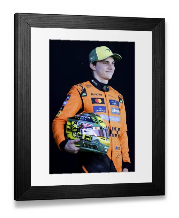 Framed Print : MELBOURNE, AUSTRALIA - MARCH 13