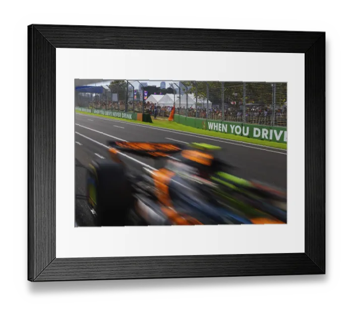 Framed Print : MELBOURNE, AUSTRALIA - MARCH 14