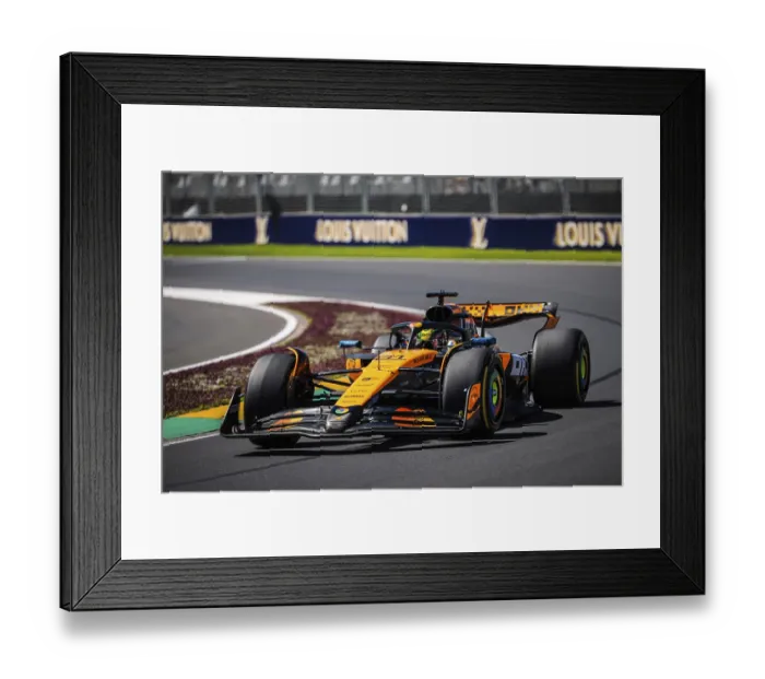 Framed Print : MELBOURNE, AUSTRALIA - MARCH 14 Framed Print : MELBOURNE, AUSTRALIA - MARCH 14