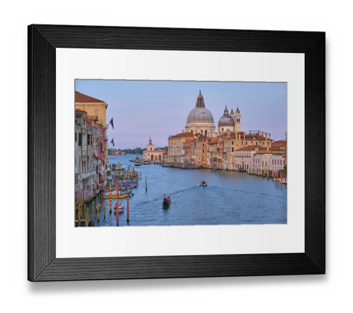 Framed Print : VENICE, ITLAY, JULY 19 Framed Print : VENICE, ITLAY, JULY 19