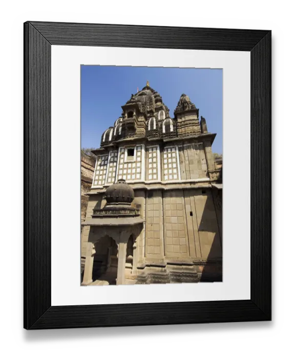 Framed Print : Maheshwar temple built by Rani Ahilyabai Holkar