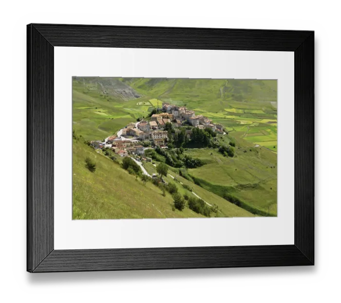 Framed Print : Mountain village of Castelluccio