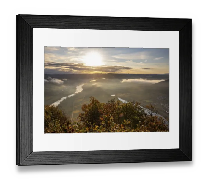 Framed Print : The Moselle bend, a beautiful river