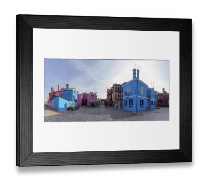 Framed Print : Bunte Hauser mit farbenprachtiger Fassade