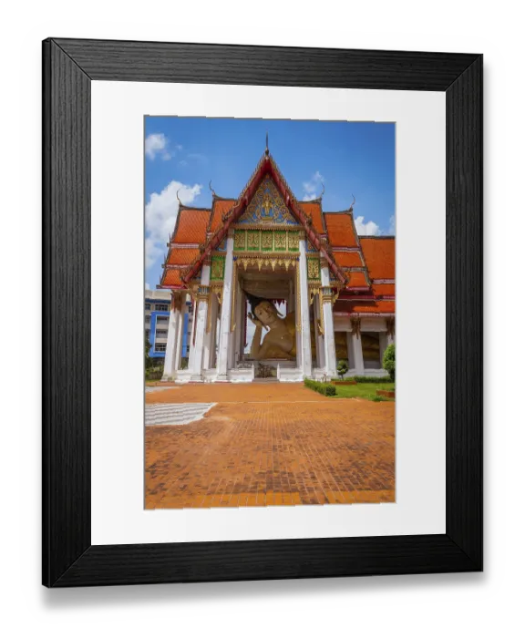 Framed Print : Buddha in Wat Hai Yai Nai temple, Thailand