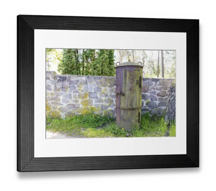 Framed Print : Splinter shelter from the Second World War