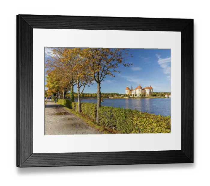 Framed Print : Moritzburg hunting lodge in autumn Framed Print : Moritzburg hunting lodge in autumn