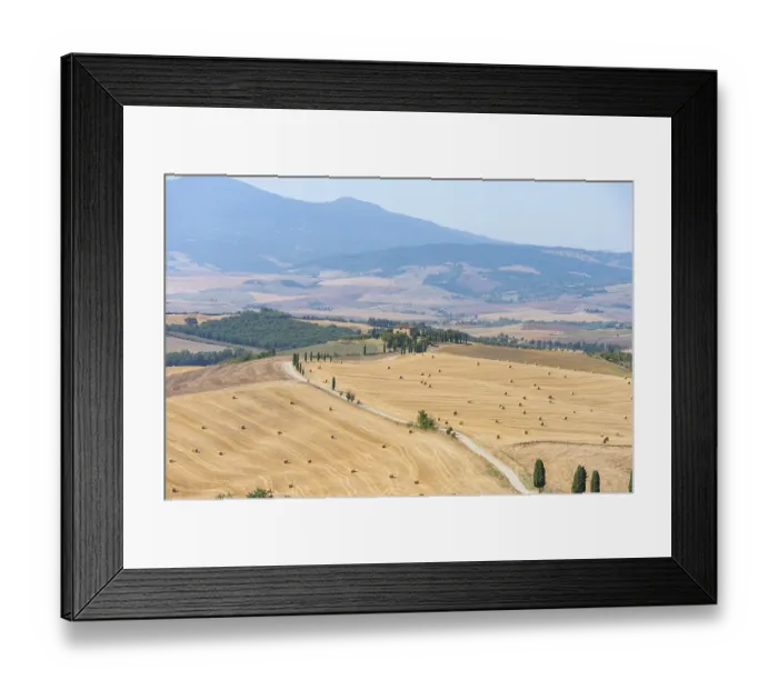 Framed Print : Typical Tuscan landscape in Val d'Orcia with hills Framed Print : Typical Tuscan landscape in Val d'Orcia with hills