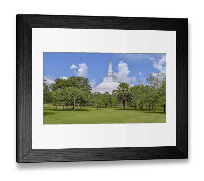 Framed Print : Scenery around Ruwanwelisaya, a stupa in Sri Lanka