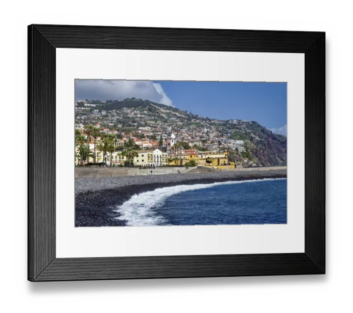 Framed Print : Forte de Sao Tiago fortress in Funchal on the Atlantic Ocean beach