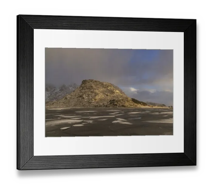 Framed Print : Morning light on a frozen lake