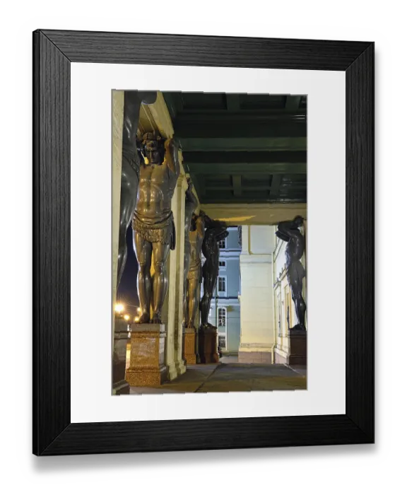 Framed Print : Illuminated New Hermitage building in St-Petersburg