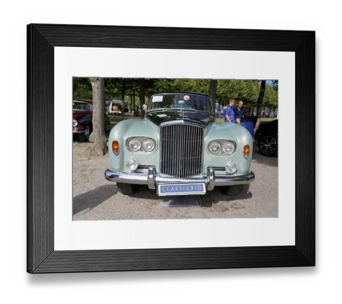 Framed Print : Bentley S3 LHD built in 1964, front view of a light blue Bentley classic car with striking radiator grille