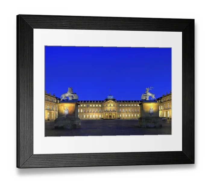 Framed Print : Night shot of the Neues Schloss palace