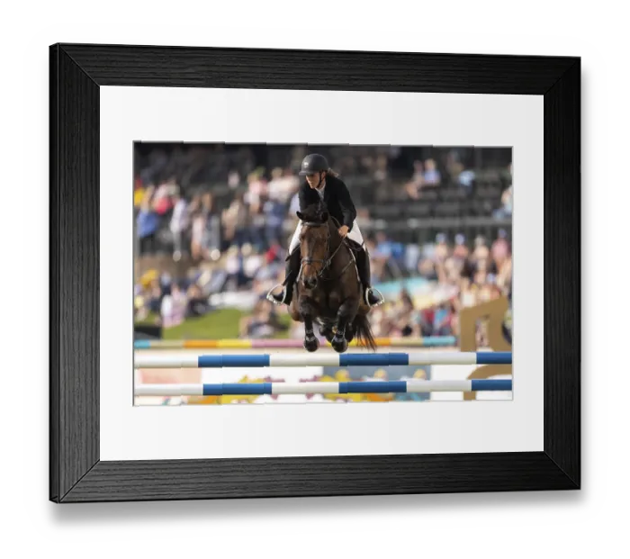 Framed Print : Sarah Lottis of Canada, riding Itoulon S Framed Print : Sarah Lottis of Canada, riding Itoulon S