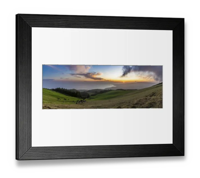 Framed Print : A panorama picture of the sun setting over the S