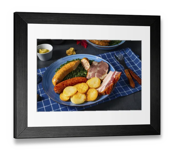 Framed Print : Delicious Oldenburg kale with Pinkelwurst sausage