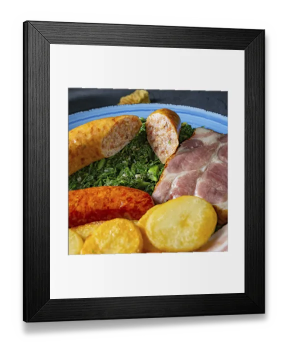 Framed Print : Delicious Oldenburg kale with Pinkelwurst sausage