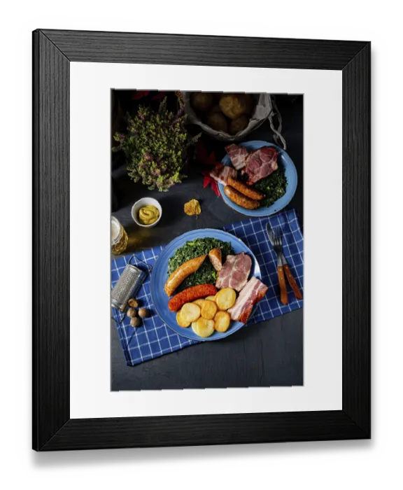 Framed Print : Delicious Oldenburg kale with Pinkelwurst sausage Framed Print : Delicious Oldenburg kale with Pinkelwurst sausage