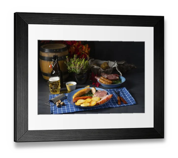 Framed Print : Delicious Oldenburg kale with Pinkelwurst sausage