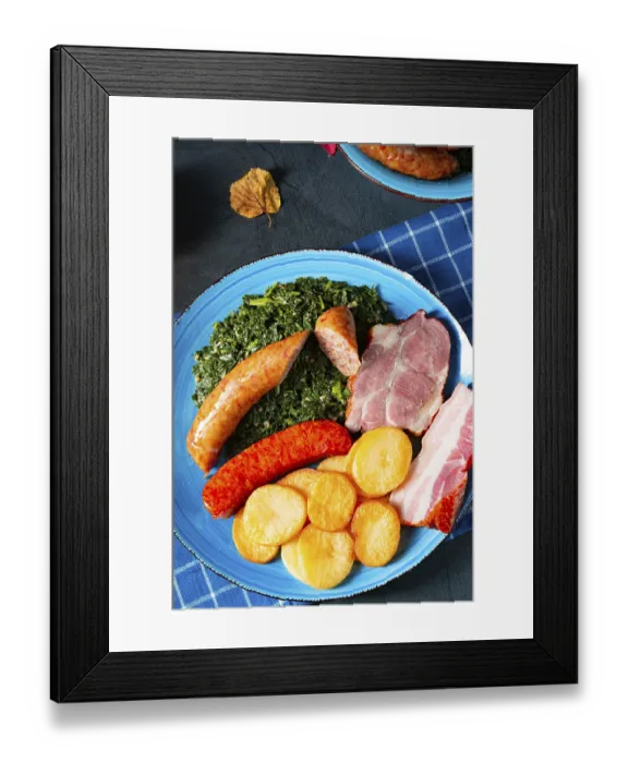 Framed Print : Delicious Oldenburg kale with Pinkelwurst sausage