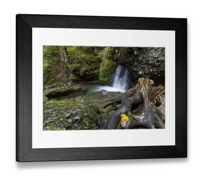 Framed Print : Hinang waterfalls, gorge, rock Framed Print : Hinang waterfalls, gorge, rock
