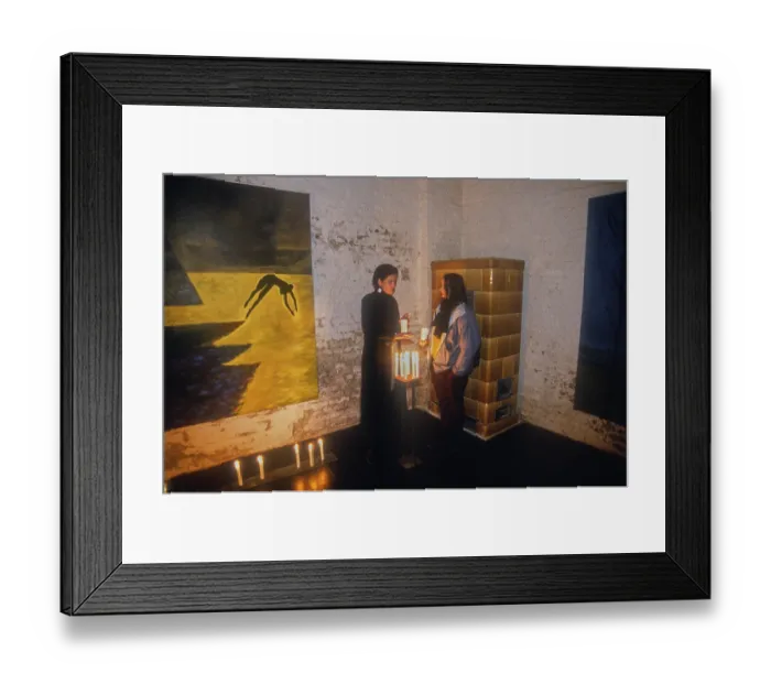 Framed Print : Germany, Berlin, 03.11.1991, Vernissage in the gallery Knaack 90