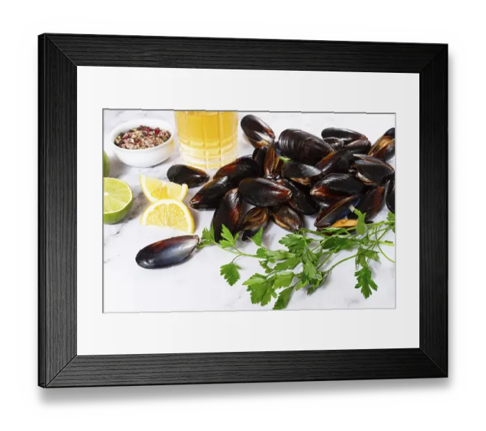 Framed Print : Fresh mussels scattered on the table