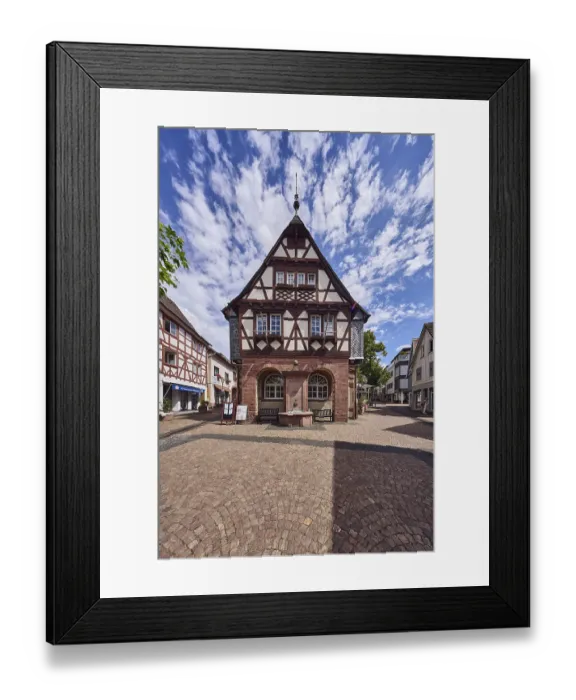 Framed Print : Historisches Rathaus, Fachwerkgebaude