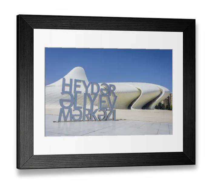 Framed Print : BAKU, AZERBAIJAN - MAY 27: Heydar Aliyev center
