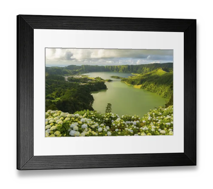 Framed Print : Miradouro da Vista do Rei. Sete Cidades Caldera
